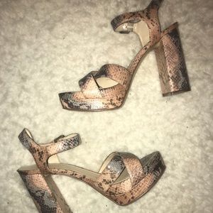 Nine West light pink snake skin platform heels